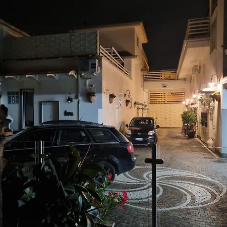 马里利亚诺San Marcellino House公寓 外观 照片